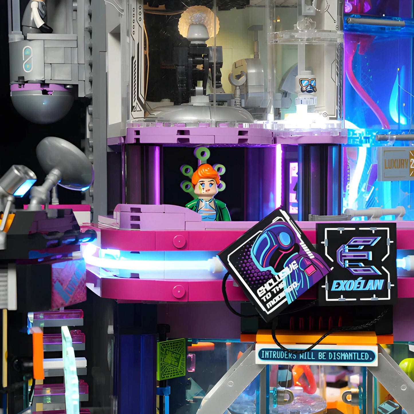 Cyber Couture Galleria